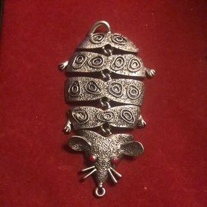 Vintage retro articulated mouse with red stone eyes markers mark JJ pendant.